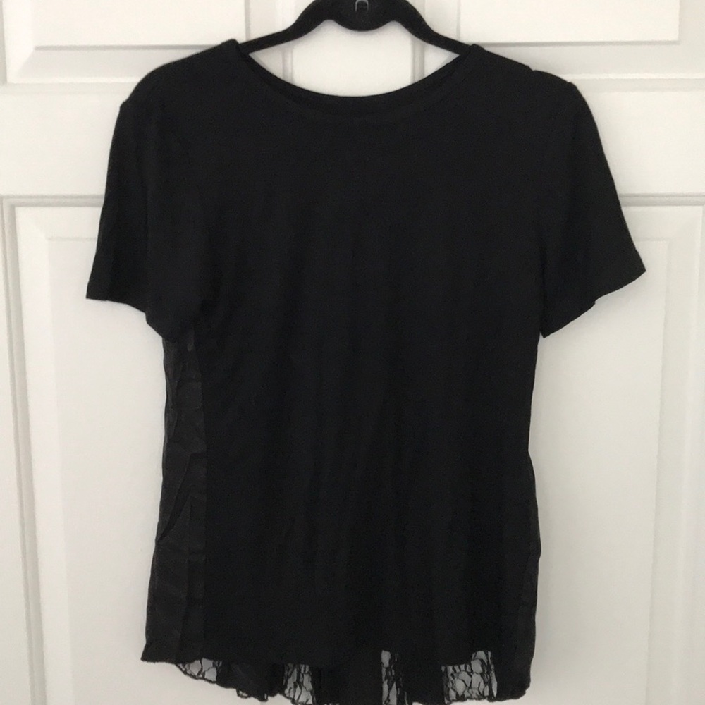 Top short sleeves black with beautiful back